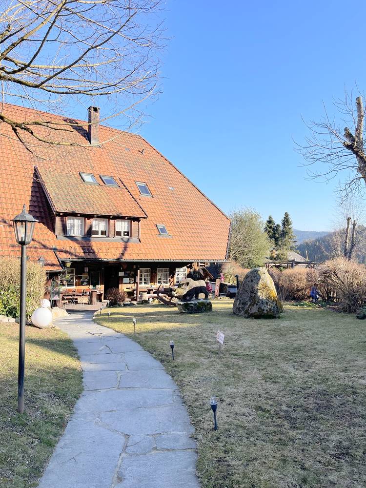 Traditionsgasthaus mit Schwarzwald-Charme - Etablierter Hirtenbrunnen